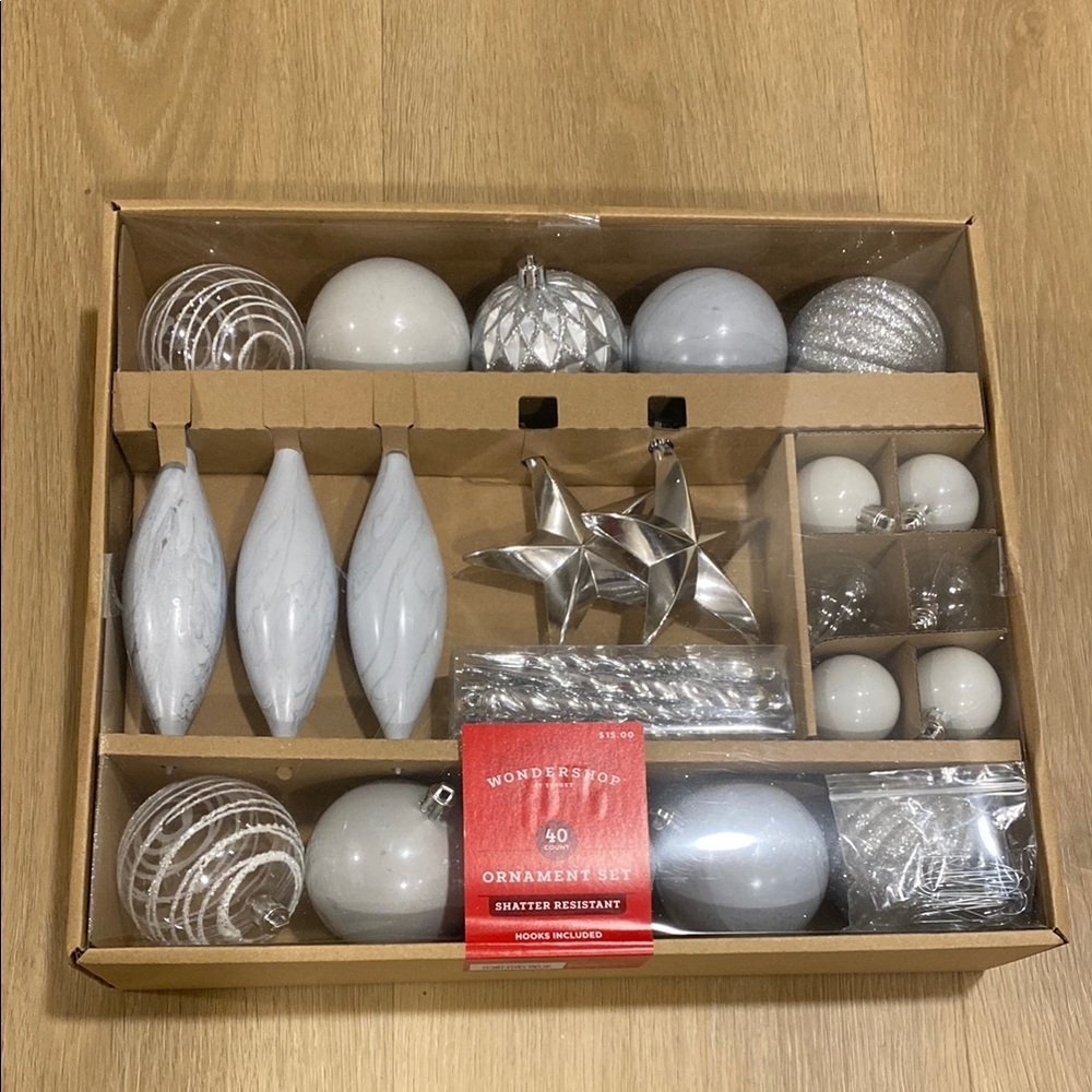 NWT Wondershop 40 Piece Silver and White Ornament Set Shatter Resistant/Hooks